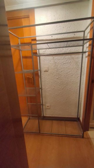 Armazón metálico para ropa o cajas