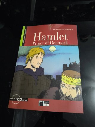 Hamlet Prince of Denmark. Book + CD ROM