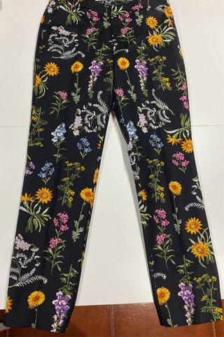 Pantalón estampado floral Stradivarius T38