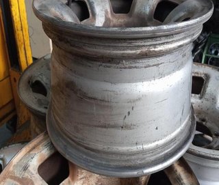 41412 40300vb100 llanta nissan patrol 2.8 d gry61