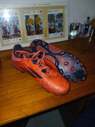 Botas de fútbol Adidas F50 Naranjas talla 38
