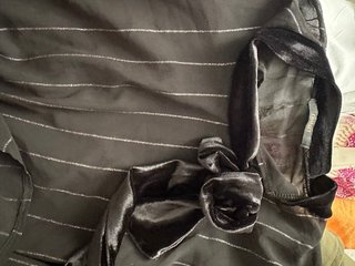 Blusa Charget nera con fiocco