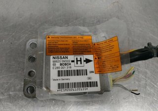 Centralita nissan 988205m302 almera (n16/e) 394230