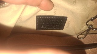 Set Guess Bolso , Cartera y Pendientes Beige
