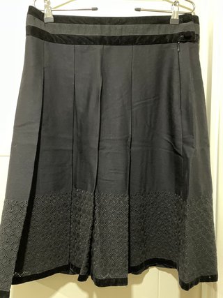 Falda Roberto Verino Negra Bordado Terciopelo Tall