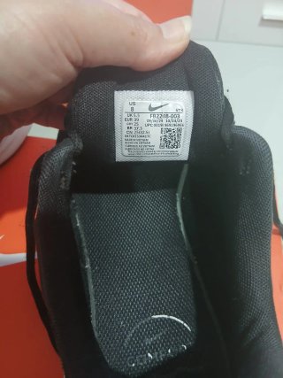 Zapatillas Nike Mujer Negras y Blancas
