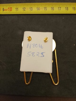 Pendientes dorados con circonitas