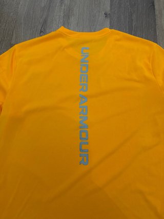 Camiseta Under Armour Talla M Naranja
