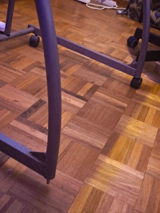 Escritorio de cristal y metal