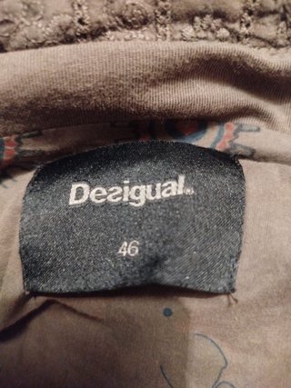 Cazadora Desigual verde sin estrenar