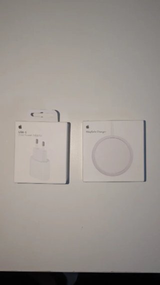 Apple MagSafe Charger + 20W USB-C Power Adapter