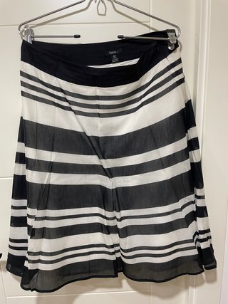 Falda Sfera Rayas Blanco y Negro Talla 44