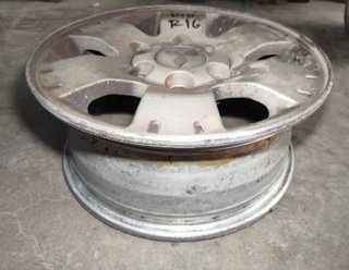 Mitsubishi 43586 mr992090 llanta montero 3.2 did