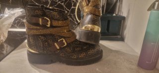 Botines Guess Marrones y Dorados