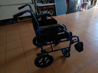Silla de ruedas plegable