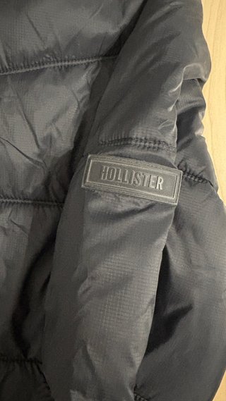 Abrigo Hollister Negro con Capucha Talla M