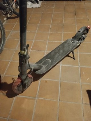 Patinete Eléctrico Xiaomi Pro 2 + Cargador