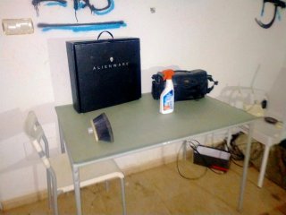 Mesa de cristal y 3 sillas