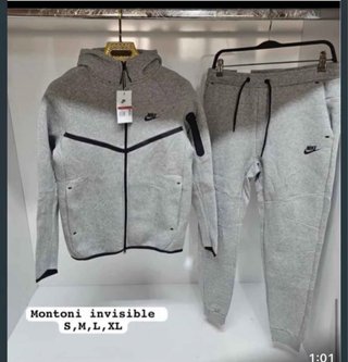 Conjunto deportivo Nike gris Talla m