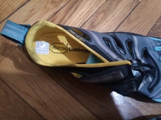 Vibram Fivefingers TrekSport 41 barefoot originali