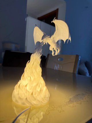 Lámpara Dragón Fuego Negra y Naranja