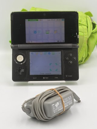 Nintendo 3DS Nera con Caricatore