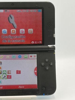 Nintendo 3DS XL Negra + Cargador