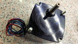 Motor Elétrico 115V 260 RPM com Capacitor