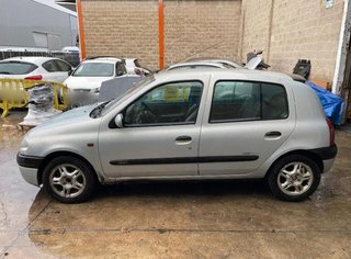 Paragolpes delantero renault clio ii fase i 198725