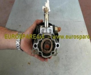 Bomba land rover 3033 he120508269 defender 2.5 td