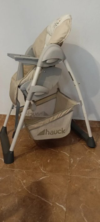 Trona Hauck para bebé con vacuna para viaje
