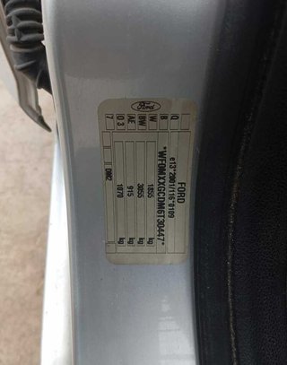 270606 faro der ford focus berlina (cap) 481506