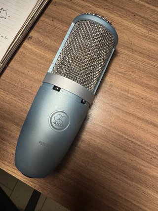 Micrófono AKG Perception 220 Condensador