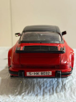 Porsche 911 Turbo Polistil/Tonka 1:16