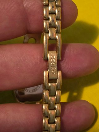 Reloj Guess Dorado Mujer