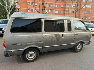 Nissan Vanette 1989