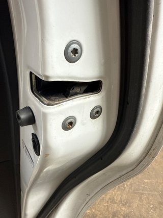 CERRADURA PUERTA TRASERA DERECHA Toyota Auris (E18)(10.2012->)