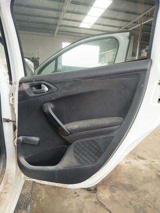 ELEVALUNAS TRASERO DERECHO Peugeot 208 (01.2012->)