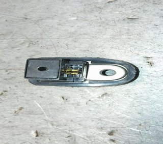 Caja relés fusibles nissan 25360ad000 navara 42149