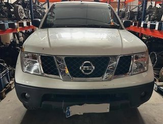 Caja relés fusibles nissan 25360ad000 navara 42149