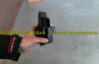 Cerradura puerta lr072414 land rover new 2.2 13652