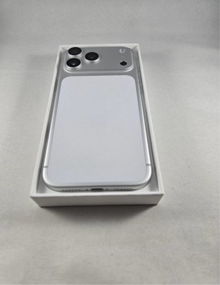 iPhone 17 Pro Max Argento
