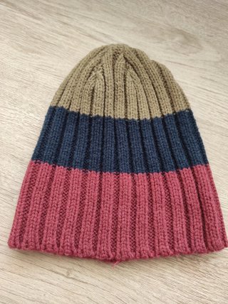 Gorro infantil rayas beige, azul y rosa