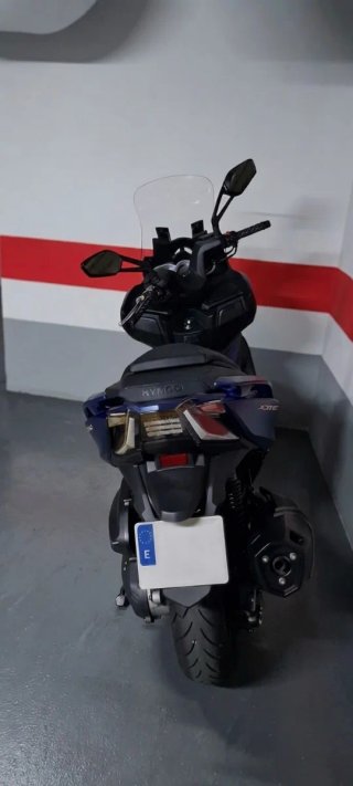 Kymco Xciting S400 Maxi Scooter