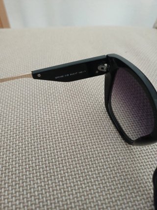 Gafas de sol Guess mujer negras