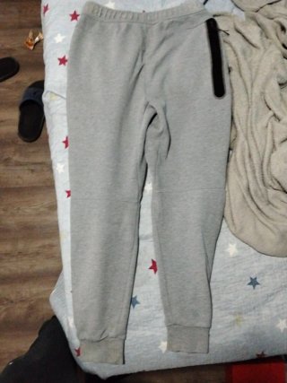 Pantalón Nike Tech Gris