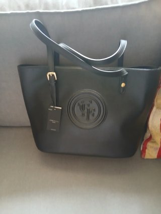 Bolso de piel negro Cortefiel