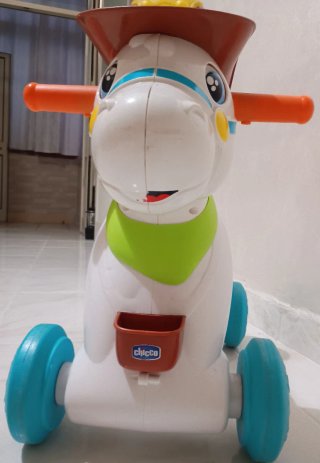 Cavallino Chicco con musica.