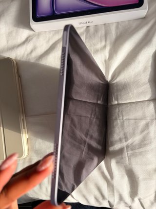 iPad Air 11 128GB Wi-Fi Morado