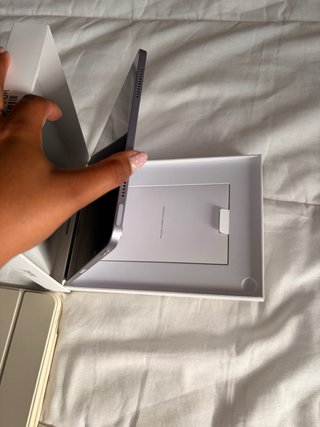 iPad Air 11 128GB Wi-Fi Morado